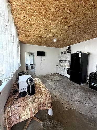 до 200000 сом ош: 🏡 Продается дом в Сокулуке 📍 Участок — 4,62 сотки 🏠 2 жилые комнаты с — 6