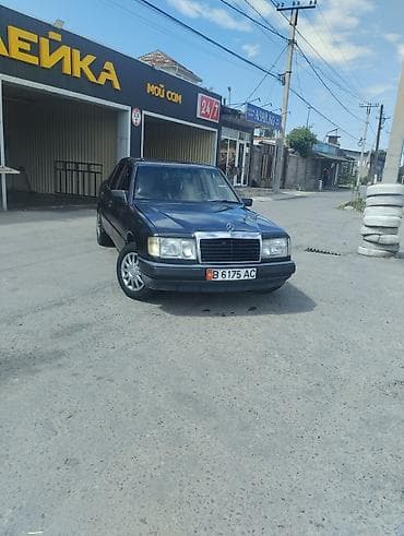 yamaha n max: Mercedes-Benz W124: 1989 г., 2 л, Механика, Бензин, Седан — 2
