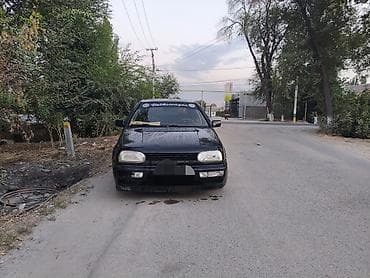 Volkswagen Golf: 1993 г., 1.8 л, Механика, Бензин, Хэтчбэк — 1