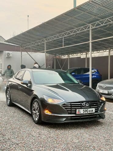 Hyundai Sonata: 2021 г., 2 л, Автомат, Газ, Седан