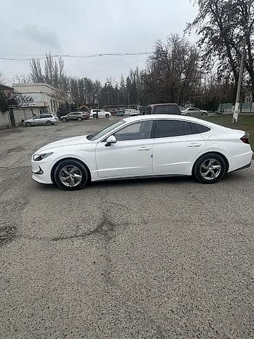 Hyundai Sonata: 2019 г., 2 л, Автомат, Газ, Седан