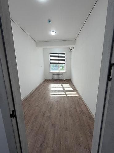 Кыймылсыз мүлк: Кеңселерди ижаралоо, 200 м², Административдик имаратта, 1-катар, Өзүнчө санитардык түйүнү менен, Коопсуздук системасы менен — 5