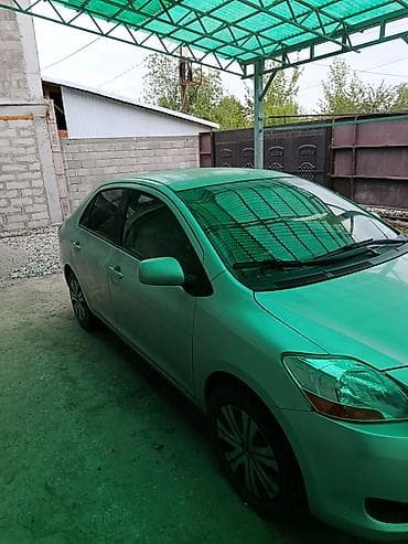 Toyota Yaris: 2008 г., 1.5 л, Автомат, Бензин, Седан