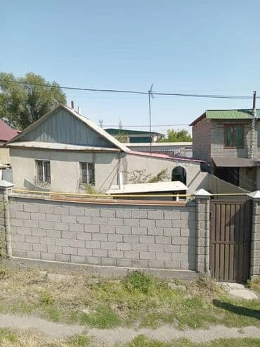 Үйдү ижарага алам: Үй, 50 м², 3 бөлмө — 4