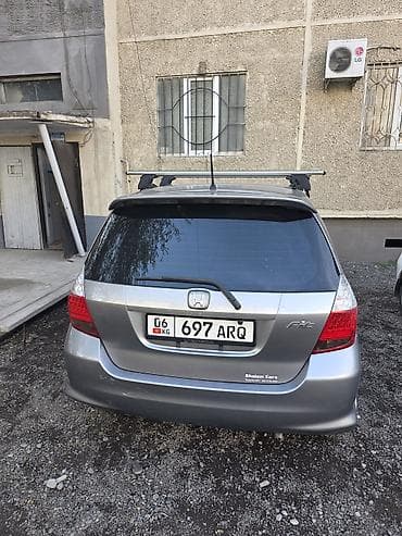 hyundai gets: Honda Fit: 2005 г., 1.3 л, Автомат, Хэтчбэк — 3
