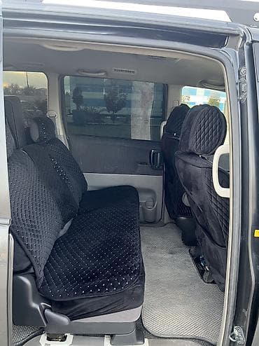 ford courier: Toyota Noah: 2004 г., 2 л, Автомат, Бензин — 8