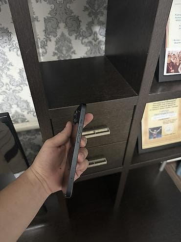 Техника и электроника: 📱 iPhone 13 128 GB (Midnight/Черный) — 24 000 сом Продаю iPhone 13 на — 2