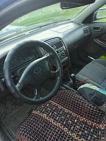 jak авто: Toyota Avensis: 1998 г., 1.8 л, Механика, Бензин, Седан — 4