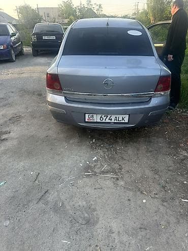 Opel Astra: 2009 г., 1.6 л, Ручные, Бензин, Седан