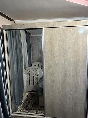 Спальный гарнитур, Б/у, Двуспальная кровать, Шкаф, Комод, ДСП at lalafo.kg Спальный гарнитур, Б/у, Двуспальная кровать, Шкаф, Комод, ДСП
