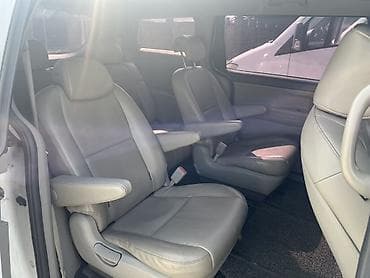 mini cuper: Kia Carnival: 2015 г., Автомат, Дизель, Минивэн — 8