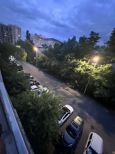 сниму квартиру кирком: Просторная меблированная комната с лоджией. - Планировка: проходная — 5