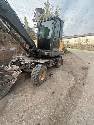 вольво робот тягач: Экскаватор, Volvo, Колесный — 2