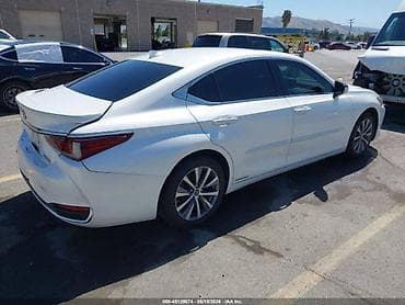 low ll: Lexus ES: 2021 г., 2.5 л, Автомат, Гибрид — 4