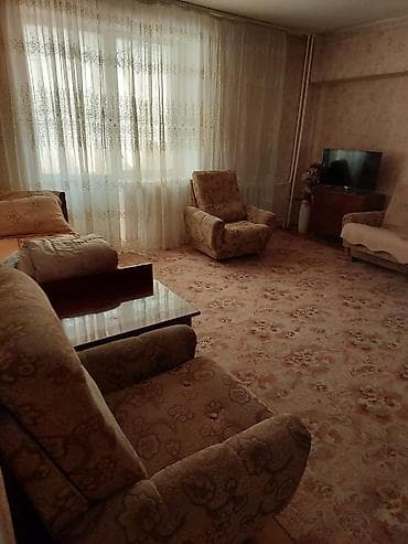 Сдаётся просторная однокомнатная квартира с отдельной кухней