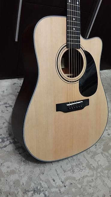 комбик: SAGA SF600C — это акустическая гитара формата Dreadnought (41") с — 2