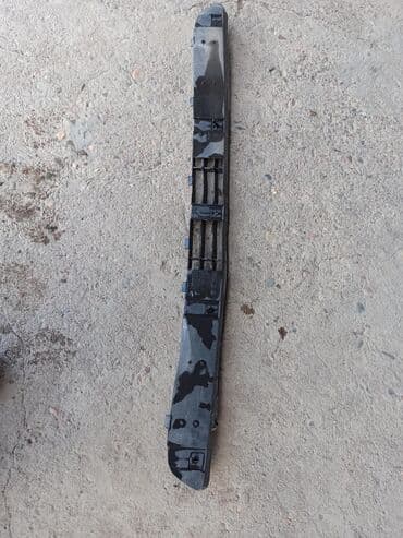 Шкафы для трансформатора: Нижняя губа наверное от Фольксваген или Ауди по задней надписи — 2