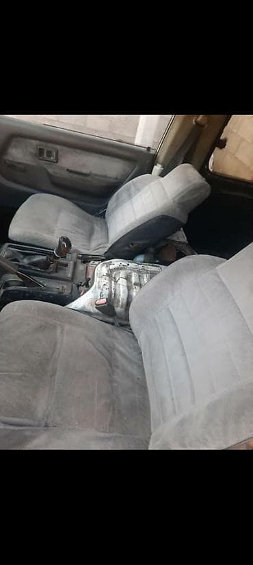 e50 amg: Toyota Hiace: 1987 г., 1.8 л, Механика, Бензин, Минивэн — 3