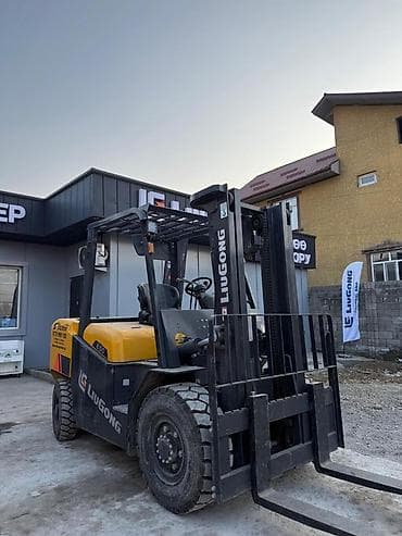 рабочие: Погрузчик вилочный LiuGong - Серия: E30/E50 (на фото — модели с — 1