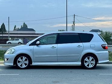 Toyota Ipsum: 2003 г., 2.4 л, Автомат, Бензин, Минивэн