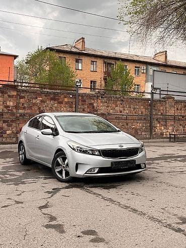 детские кресло в машину: Kia K3: 2018 г., 1.6 л, Автомат, Бензин, Седан — 1