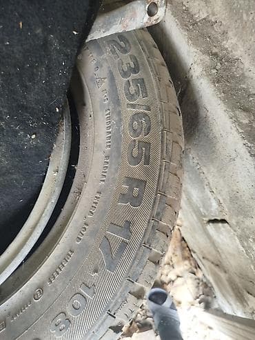 Комплект автомобильных шин 235/65 R17 - Размер: 235/65 R17 — 1