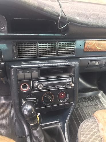 Audi: Audi 100: 1989 г., 2 л, Механика, Бензин, Седан — 2