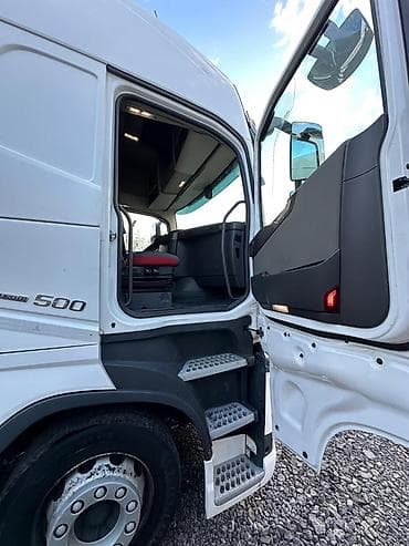 брендир: Тягач, Volvo, 2019 г., Тентованный — 7