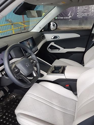 bmb x5: BYD Yuan Up: 2025 г., Автомат, Электромобиль, Кроссовер — 3