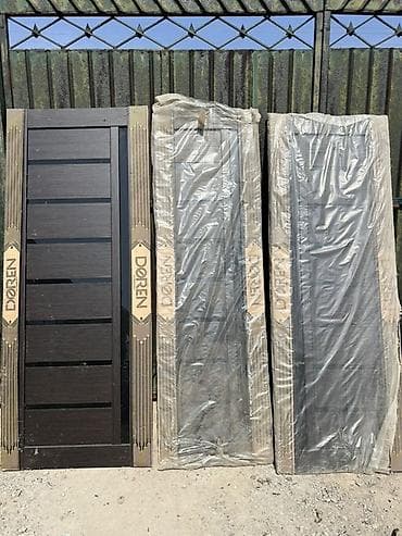 шкаф в бишкеке: Двери для домов и квартир, Одностворчатая, Со стеклом, цвет - Коричневый — 2