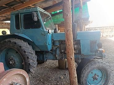 Тракторы МТЗ (Беларус): Трактор МТЗ (ориентировочно серия 80/82) с кабиной, на колесном ходу — 4