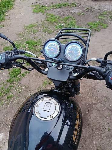мотор на мопед: Мотоцикл дорожный/утилитарный GS-200CC (табличка на баке и боковинах) — 3