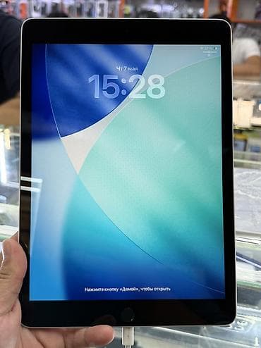 Планшеты: Планшет, Apple, память 64 ГБ, Wi-Fi, Б/у — 4