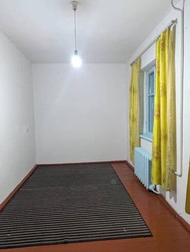 продаю дом полтовка: Ош облусу Кара-Суу району Отуз-Адыр айылынын борборунда 2 комнат — 3