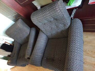 продаются бу стулья: Кресло для дома 2 шт На одном подлокотнике надо добавить немного — 3