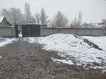 Үйлөрдү сатуу: Времянка, 90 м², 3 бөлмө, Менчик ээси, Эски ремонт — 2