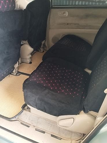 w210 2 2: Toyota Ipsum: 2002 г., Автомат, Бензин, Минивэн — 4