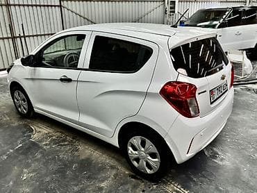 Унаа сатуу: Chevrolet Spark: 2017 г., 1 л, Автомат, Бензин, Хетчбек — 6