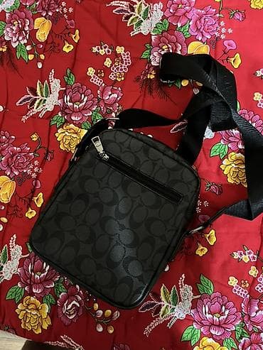 Сумка через плечо COACH Надевал пару раз лежала просто в полке как