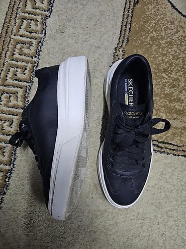 Кроссовки и спортивная обувь: Представляем кроссовки Skechers черного цвета. Эта модель выполнена — 2