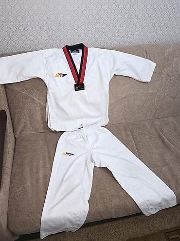 Спорт и отдых: Кимоно (добок) для тхэквондо Adidas WTF. +ПОЯС БЕЛЫЙ И ЖЁЛТЫЙ — 1