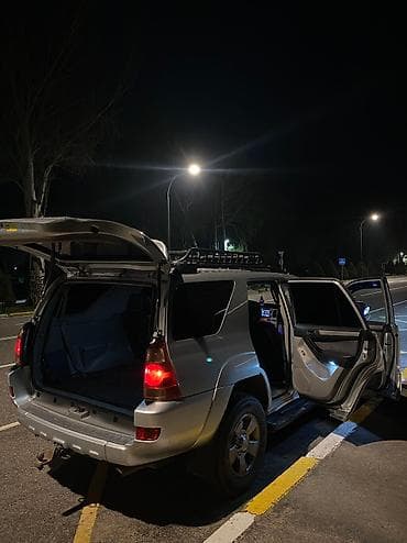 купить toyota sequoia: Toyota 4Runner: 2005 г., 4 л, Автомат, Бензин, Внедорожник — 8