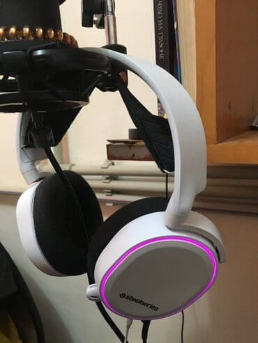 наушник игровой: Срочно Продам игровые наушники SteelSeries Arctis 5 2019 edition — 1