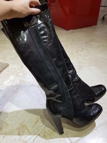 обувь для охоты: Сапоги зимние,лаковая кожа 35 р, в отл состоянии,внутри овчина — 2