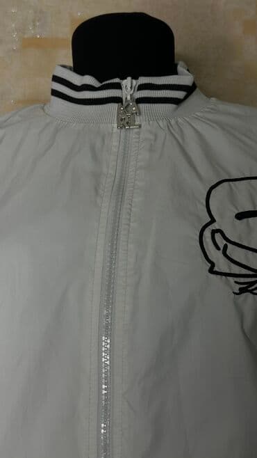 обагревател: Продаю классную ветровку Karl.Пр.Турция!В отличном состоянии.Размер — 3