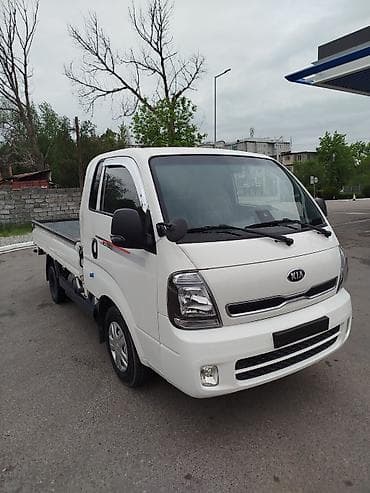 грузово: Kia BONGO: 2021 г., 2.4 л, Газ — 1