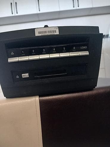 Магнитолы: Б/у, Нестандартный, Без системы, Без оперативной памяти ГБ ОЗУ, Без встроенной памяти Гб ПЗУ — 1