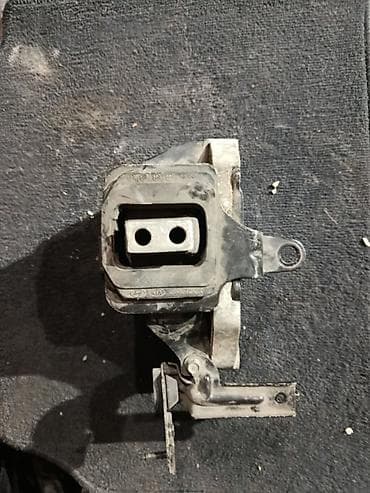 sorento: Подушка коробки передач Kia 2015 г., Оригинал — 1