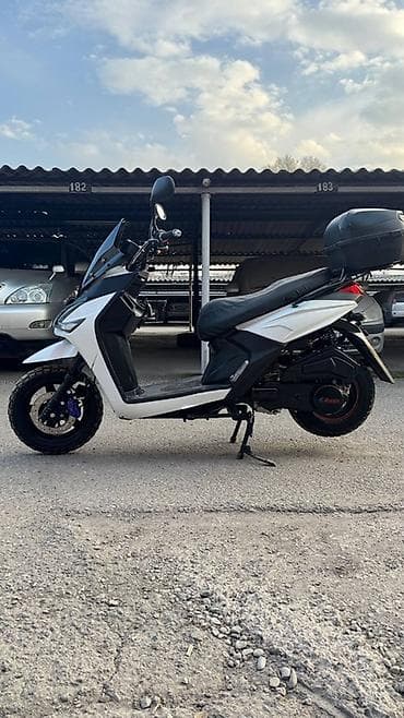 прямоток мото: Макси-скутер BWS, 150 куб. см, Бензин, Новый — 3