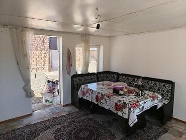 срочно дом: Продаётся одноэтажный кирпичный дом с большим огороженным участком — 4